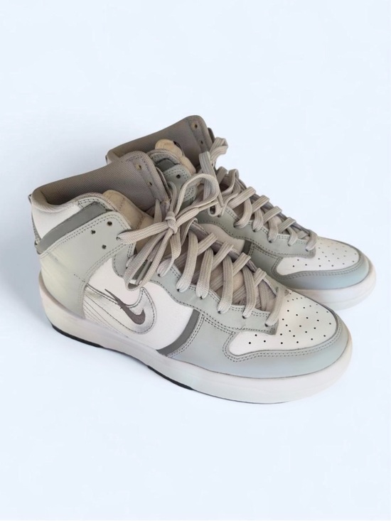 Nike Shoes - Nike Women’s Dunk High Top “Light Smoke Gray” - Size 9